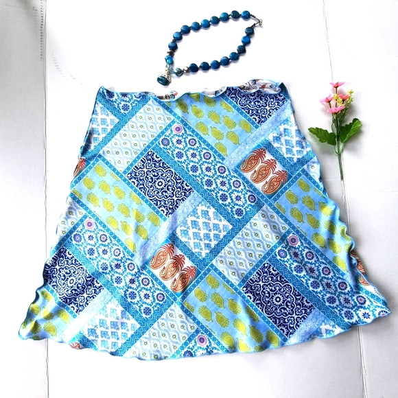 HAYSTACKS Reversible Summer Skirt, Midi, Geometric & Floral Patterns - Picture 3 of 8